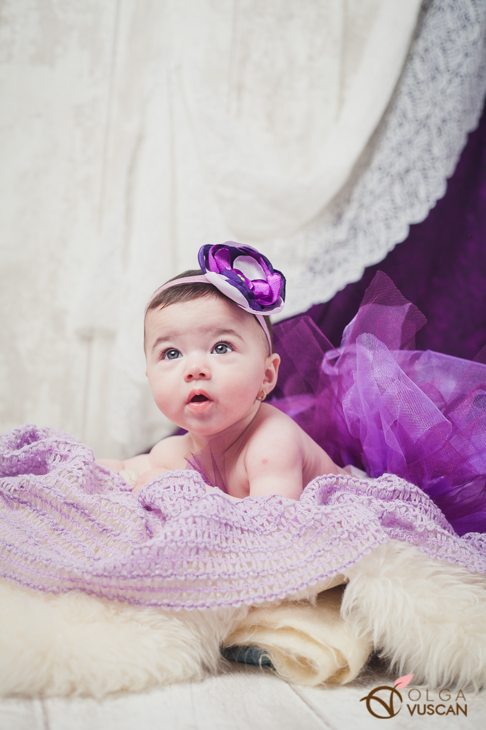 purple color_children photography by Olga Vuscan