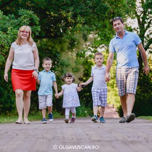Sesiune foto de familie in Gradina Botanica