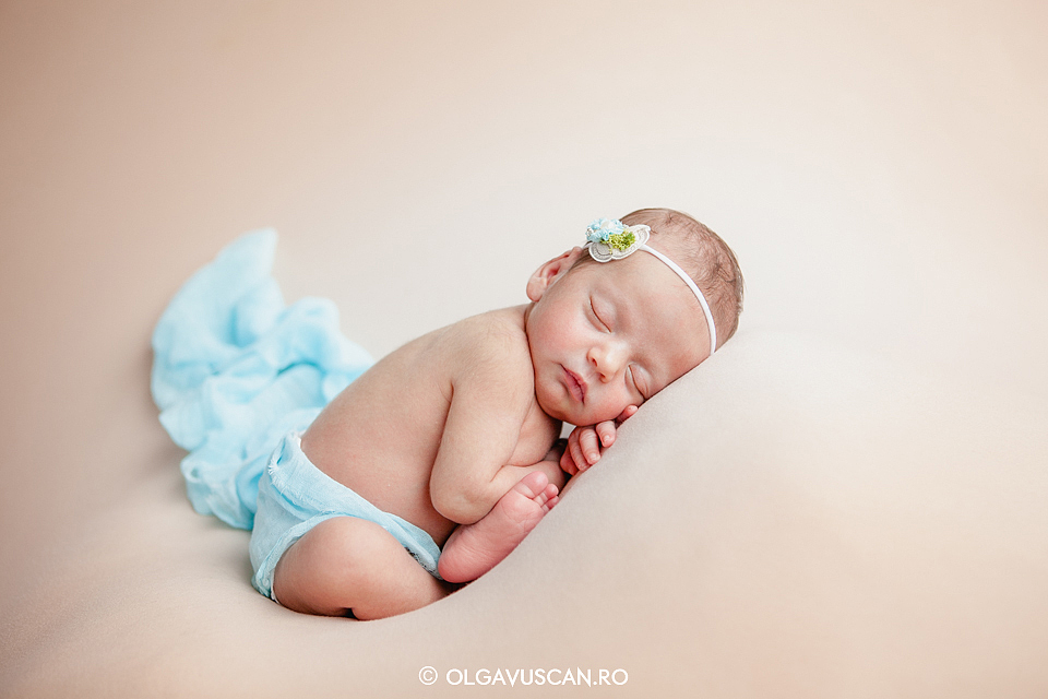 poze bebelusi, fotografii bebelusi nou-nascuti, fotograf bebelusi, fotograf nou-nascuti Cluj Olga Vuscan