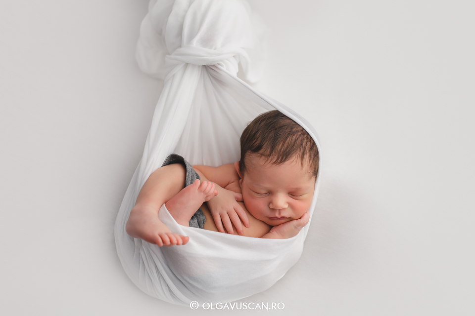 sedinta foto nou-nascut, fotograf bebe, fotograf copii Cluj, poze bebe