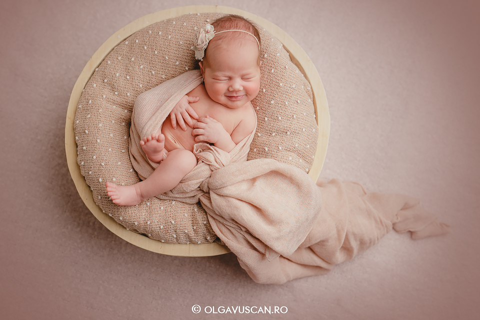 sedinta foto nou-nascut, newborn photographer Cluj, poze bebe, fotograf bebelusi Cluj