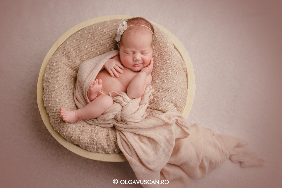 sedinta foto nou-nascut, newborn photographer Cluj, poze bebe, fotograf bebelusi Cluj