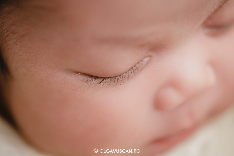 newborn photographer Cluj, newborn photos, Romania newborn photographer