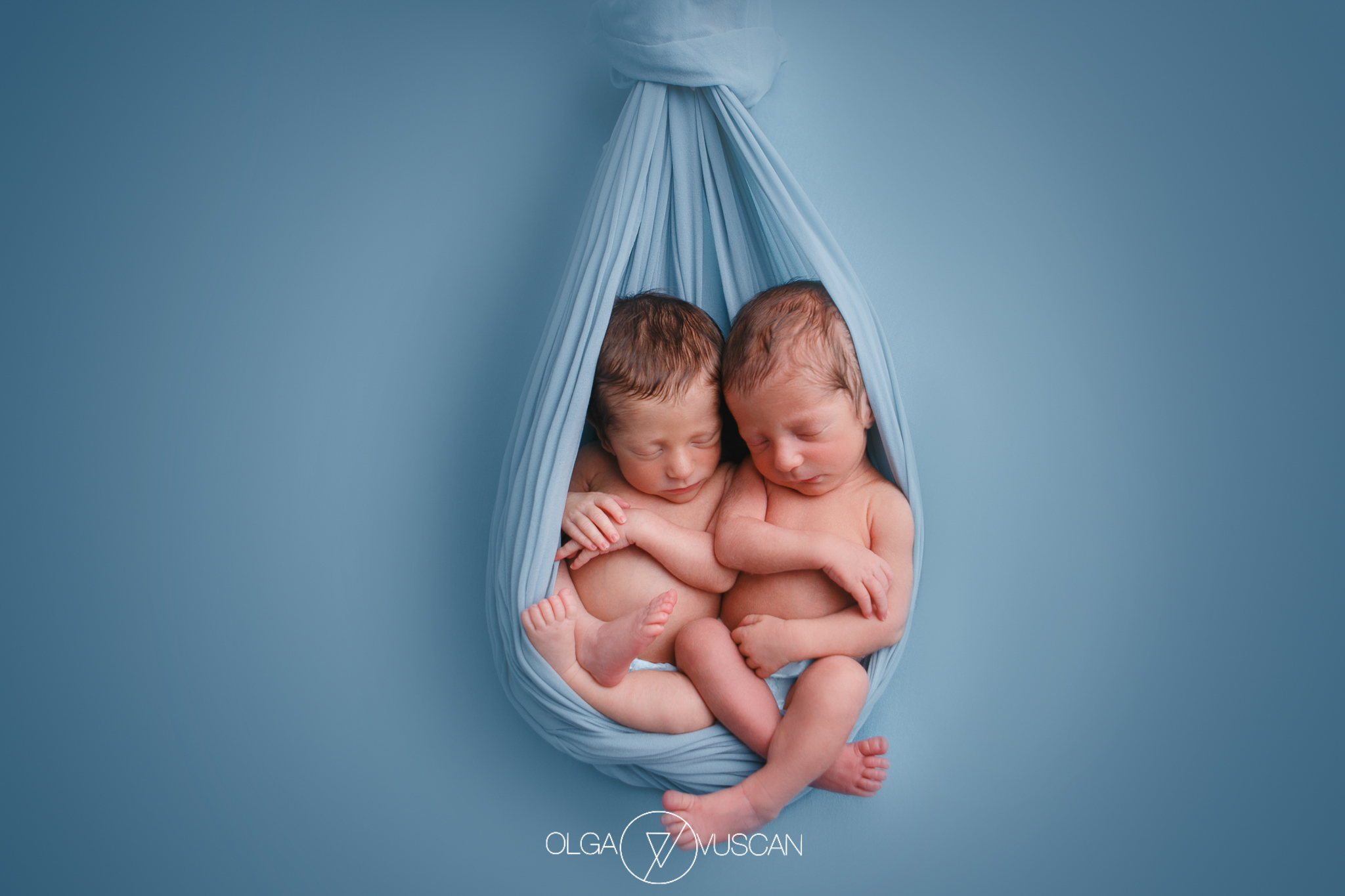 sesiune foto nou-nascuti gemeni, sedinta foto bebe gemeni, bebelusi gemeni, fotograf nou-nascuti Cluj